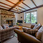 2 Bed In Ulverston Oc-94926 לייק סייד