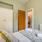 2 Bed In Ulverston Oc-94926 בית נופש לייק סייד