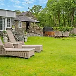 2 Bed In Ulverston Oc-94926 *