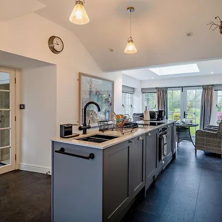 2 Bed In Ulverston Oc-94926 * Lakeside
