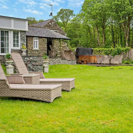 2 Bed In Ulverston Oc-94926 *